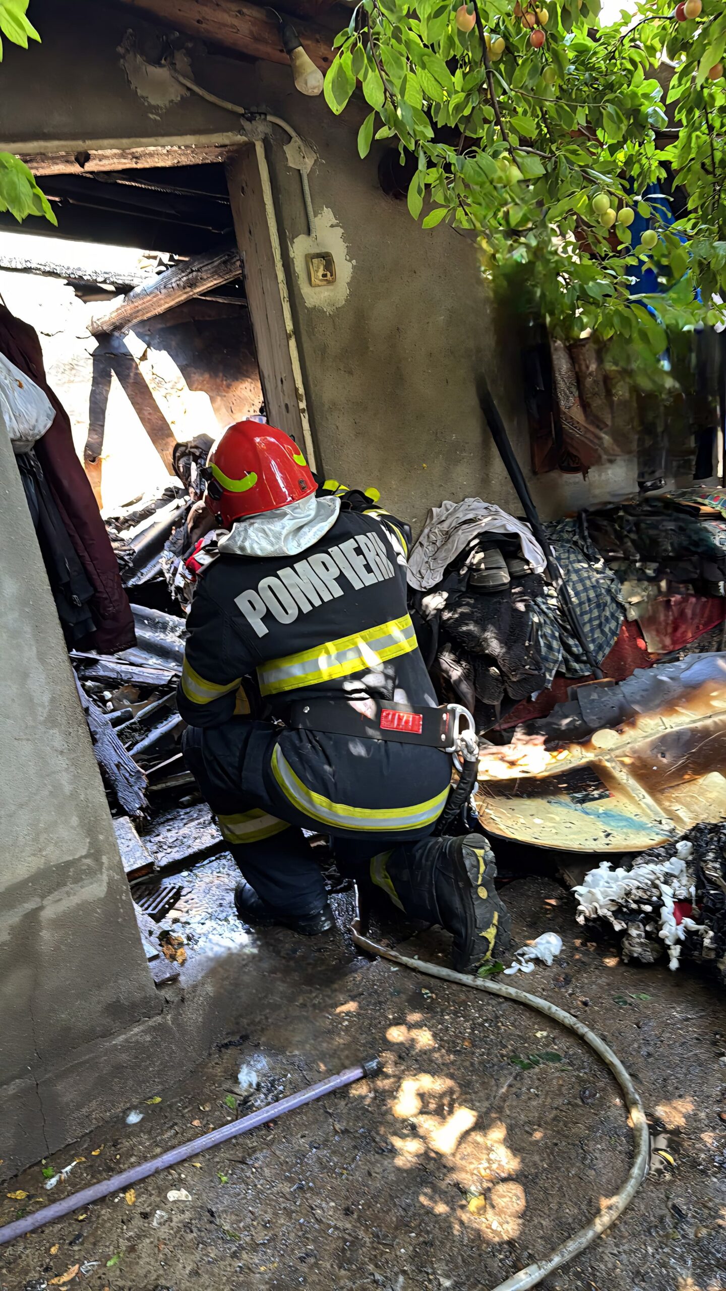 Incendiu izbucnit pe strada Bradului în municipiul Giurgiu