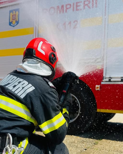 Incendiu în gospodărie, la Valea Bujorului – intervenție promptă a pompierilor