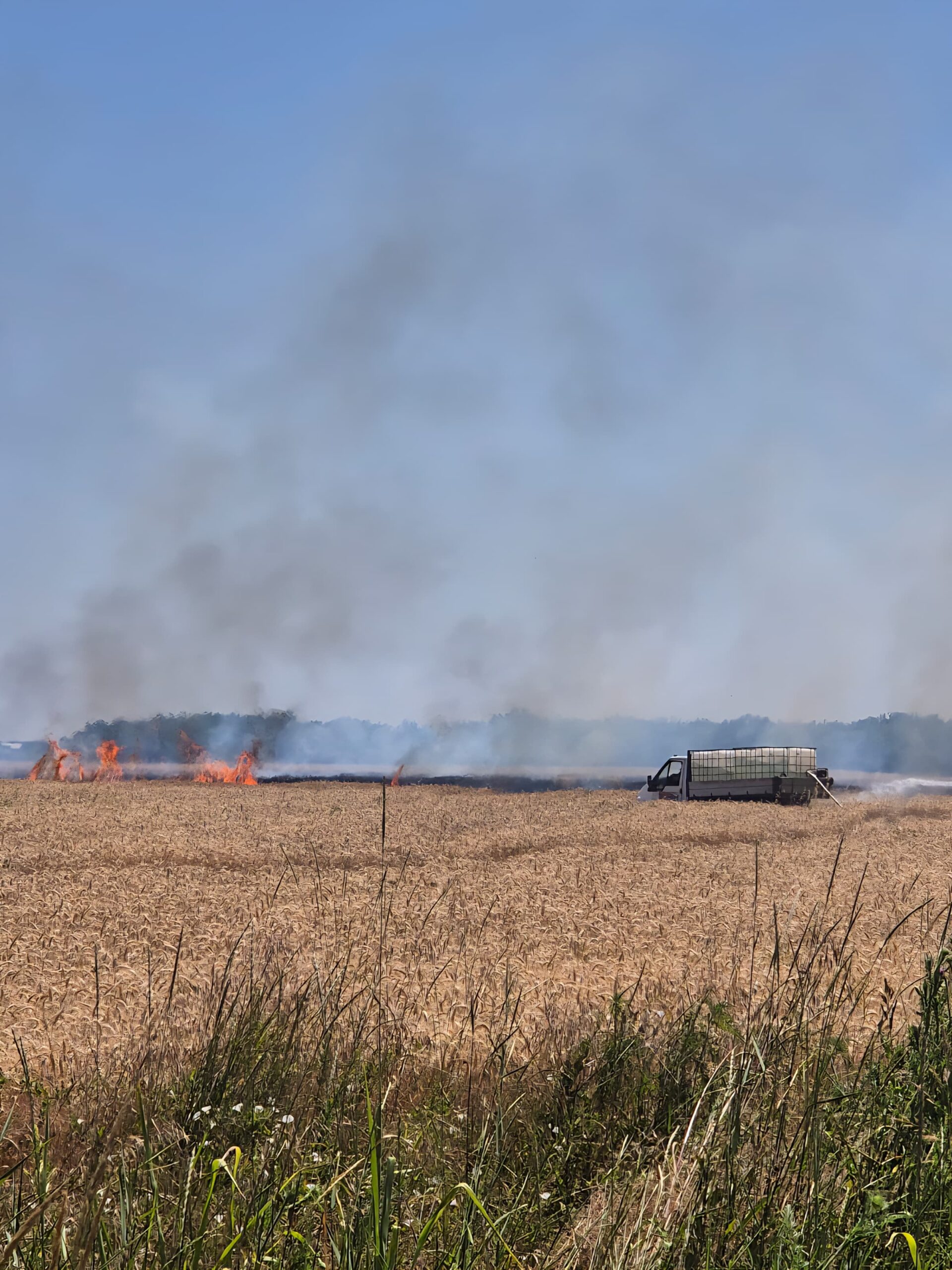 Incendiu de proporții la Săbăreni