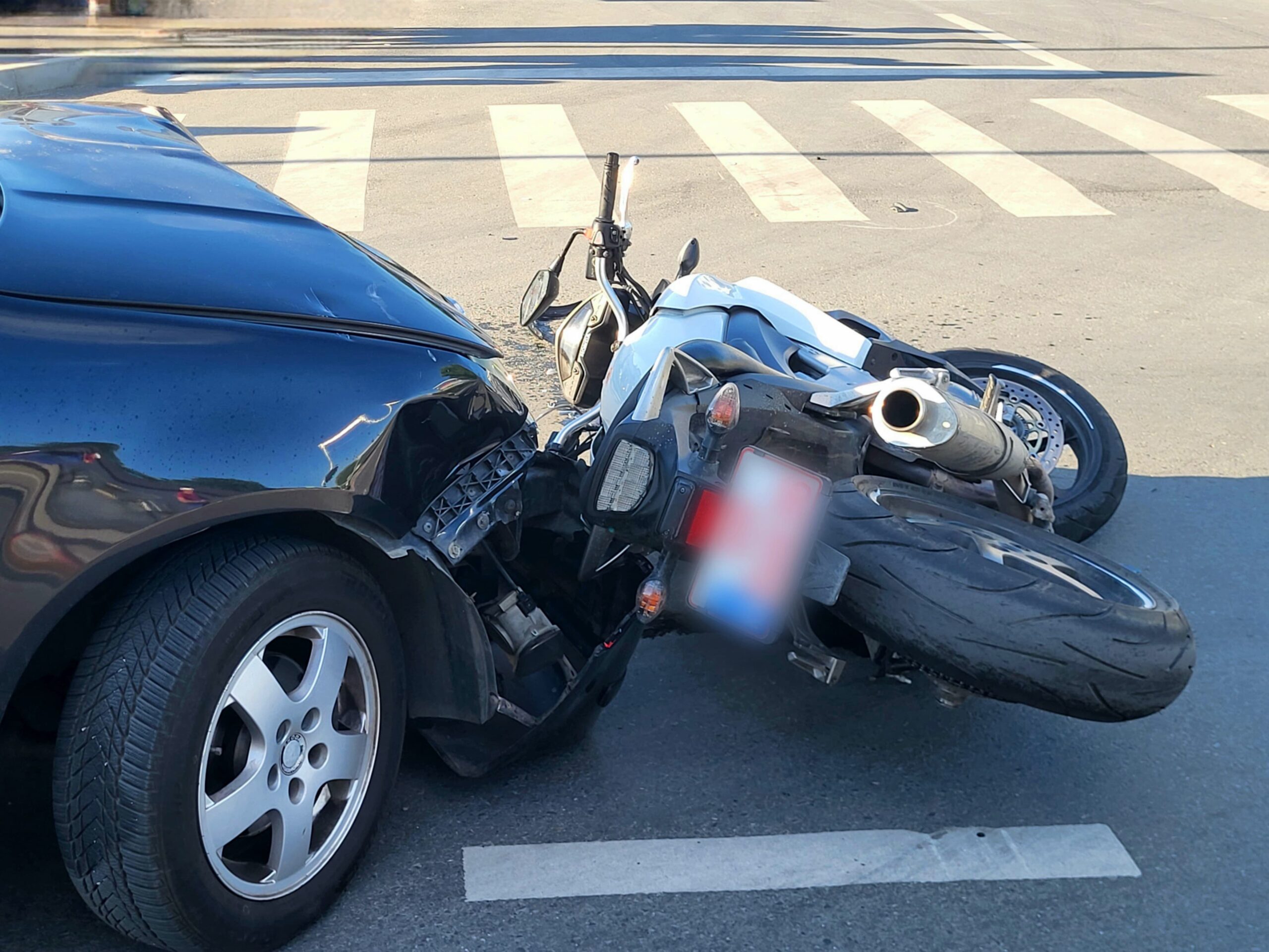 Accident rutier, în această după-amiază, pe strada Miron Nicolescu