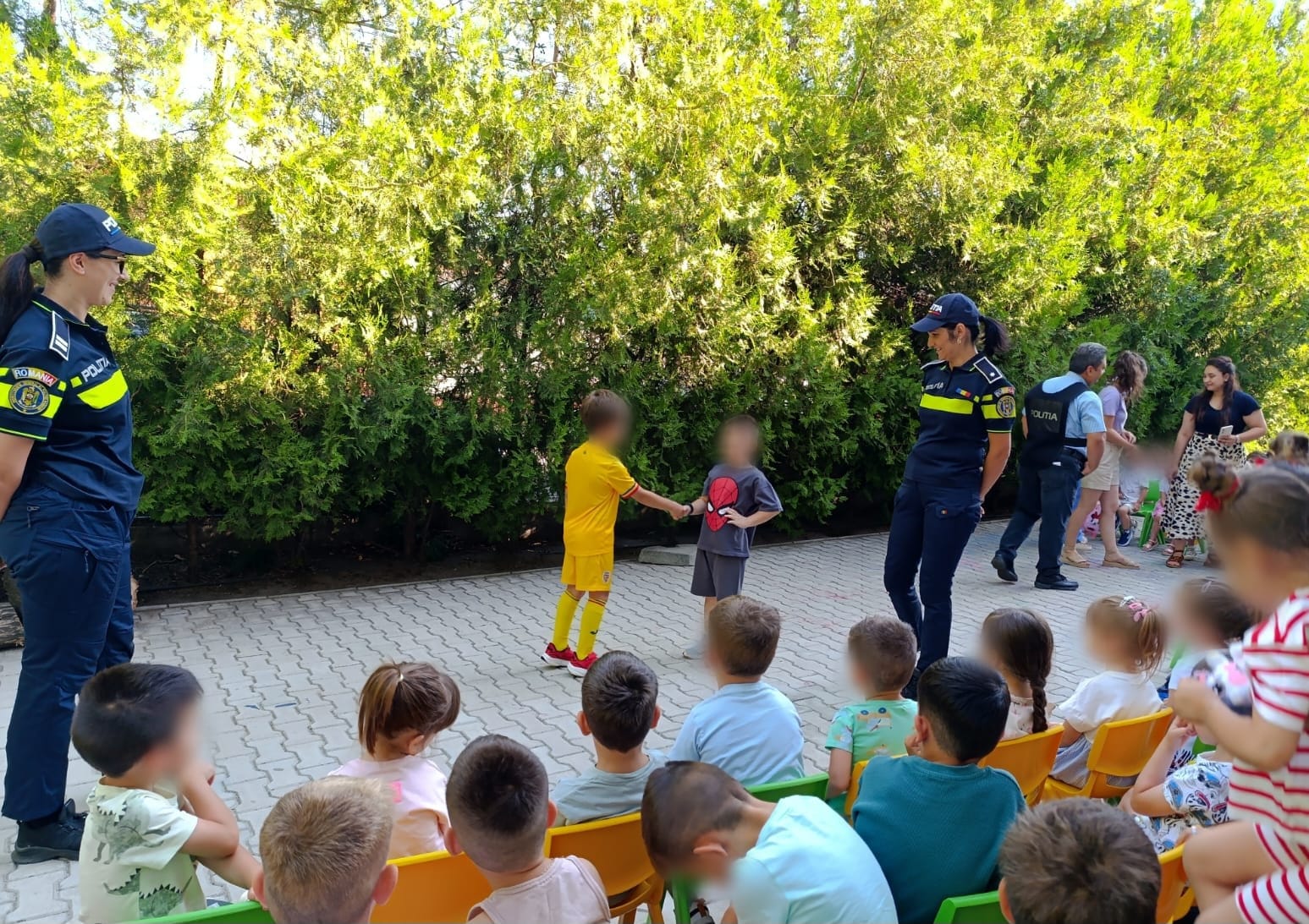 ACTIVITATE PREVENTIVĂ DESFĂȘURATĂ ÎN CADRUL CAMPANIEI „DORINȚE ÎNDEPLINITE LA VÂRSTE POTRIVITE”