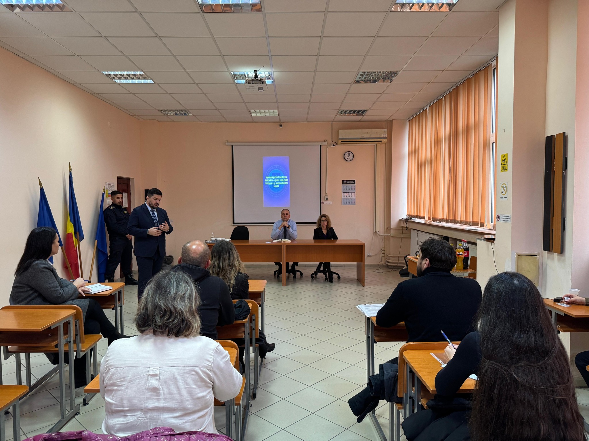 Penitenciarul Giurgiu a organizat o întâlnire cu reprezentanți ai instituțiilor publice locale, ONG-uri și operatori economici