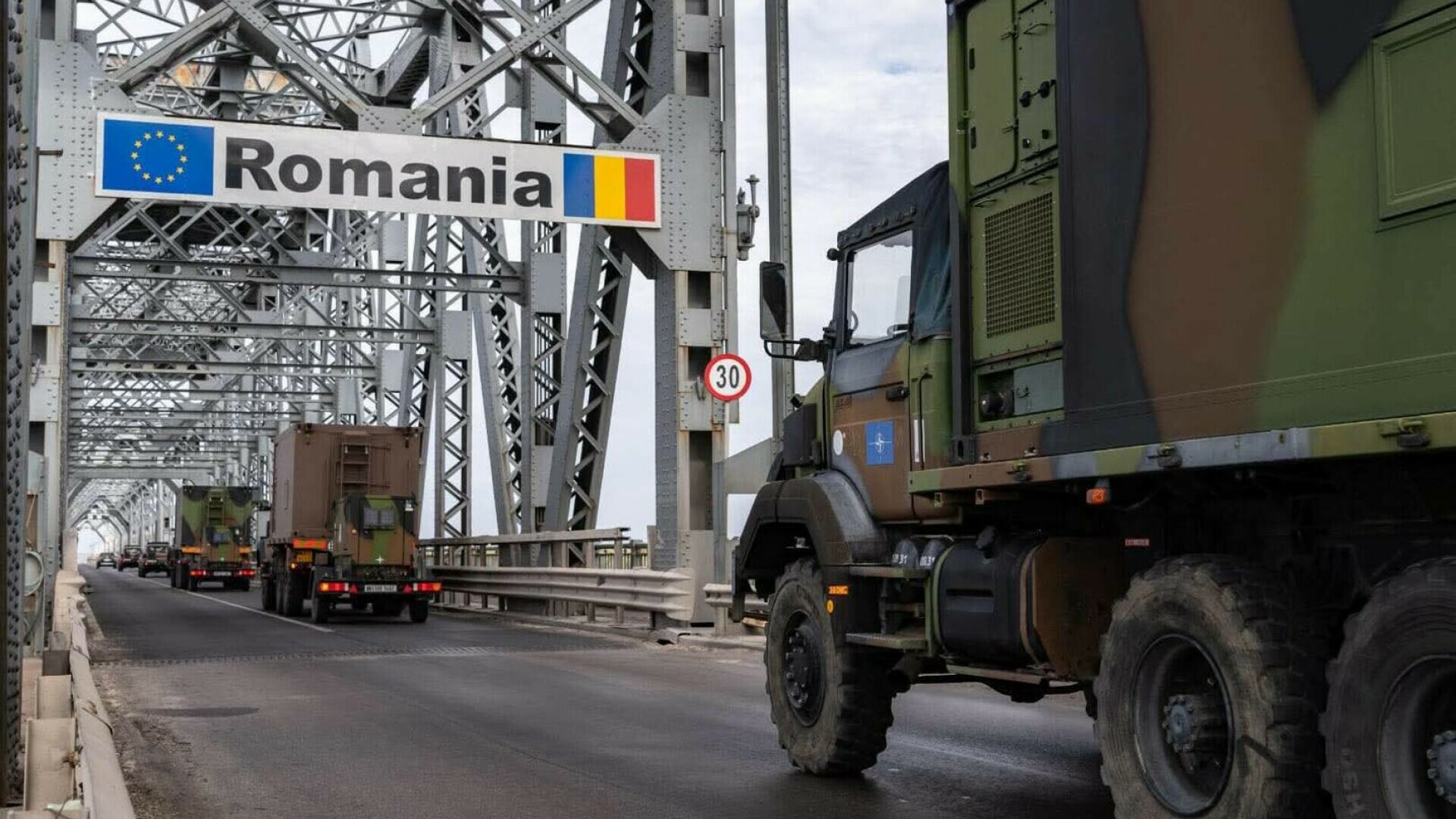 Deputații au votat introducerea serviciului militar voluntar pe timp de pace: 4 luni de pregătire și de 3 salarii medii