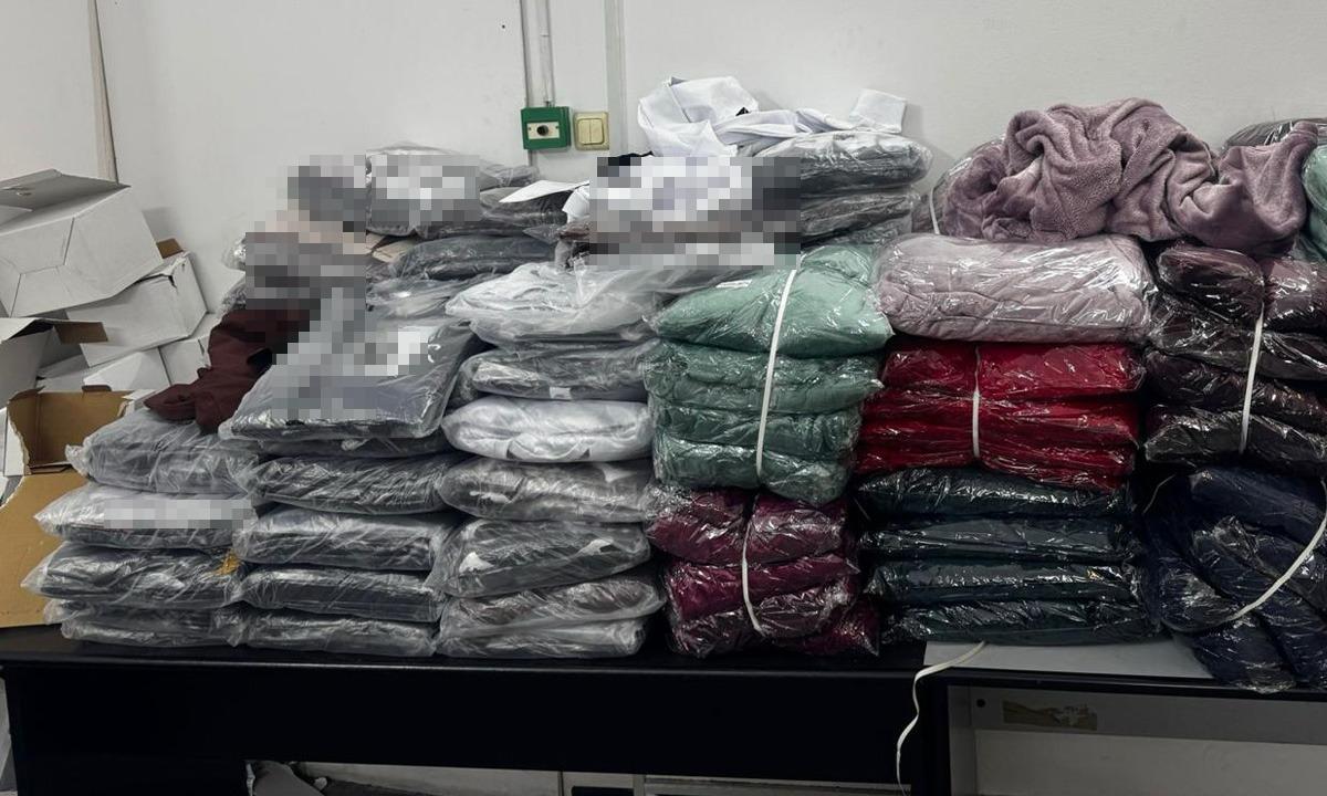 Produse susceptibile a fi contrafăcute, în valoare de aproximativ 873.000 de lei, depistate de polițiștii de frontieră din cadrul Inspectoratului Teritorial al Poliției de Frontieră Giurgiu