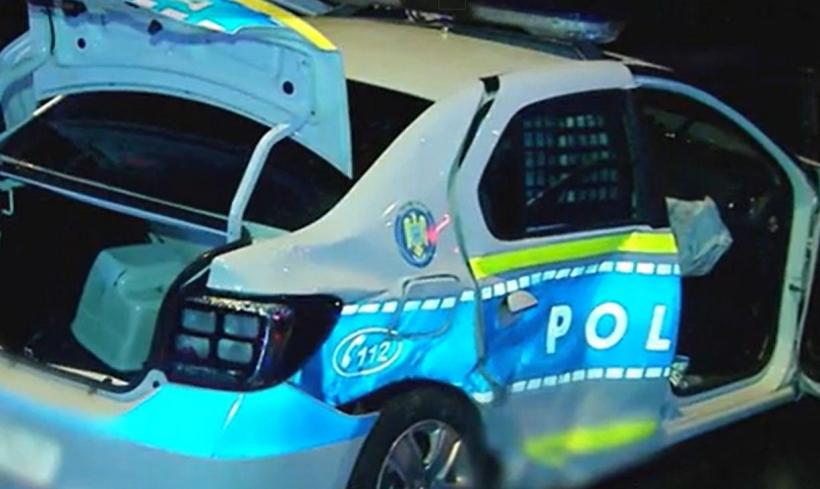 Accident în timpul unei misiuni. Un tânăr și-a pierdut viața după ce a fost implicat într-un impact cu o autospecială de poliție