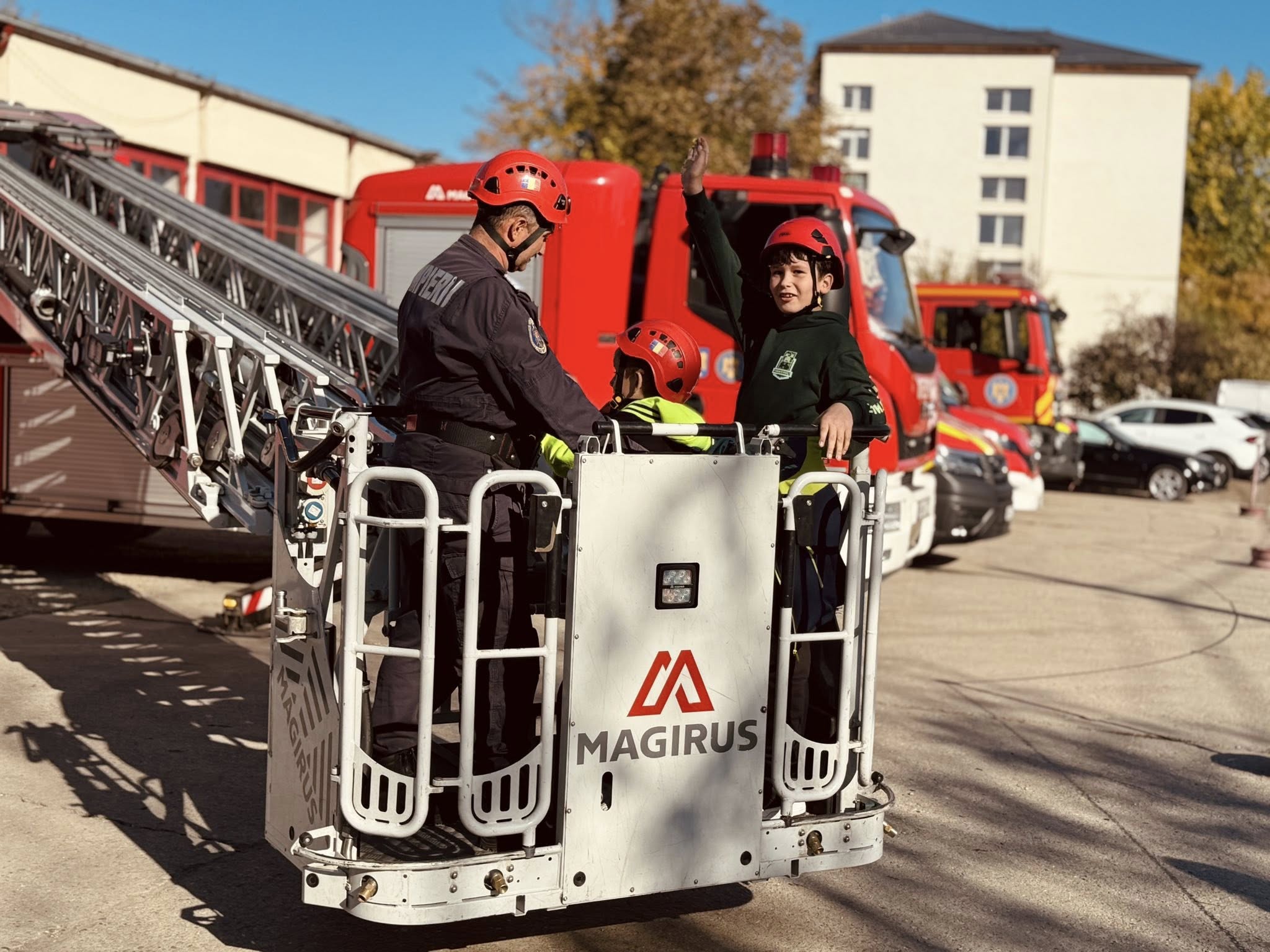 „Îmi doresc să fiu pompier!” „Vreau să salvez oamenii!”