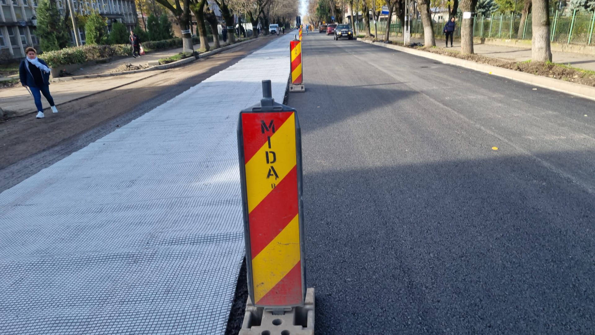 Lucrările de reabilitare a străzilor din zona 2 a municipiului continuă