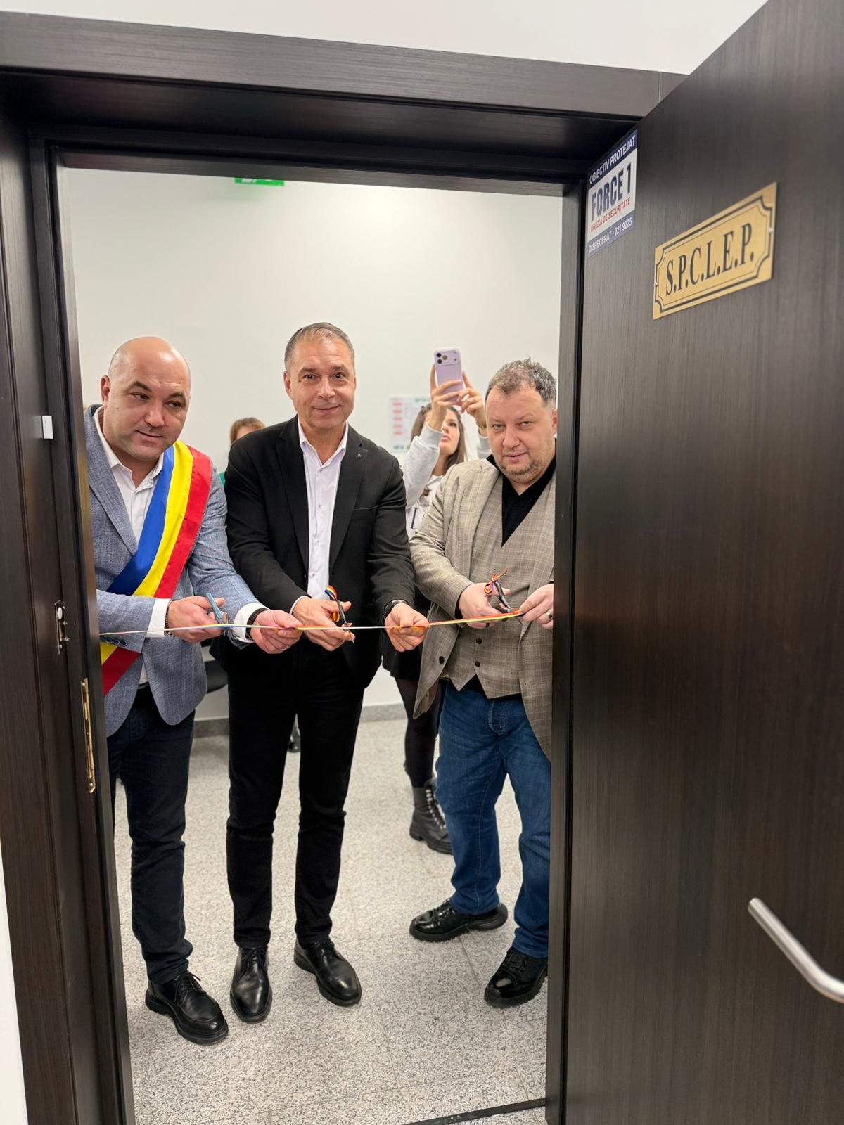 Prefectul județului Giurgiu, Ion Ghimpețeanu, a participat luni, 19 ianuarie 2026, la evenimentul de inaugurare a noului sediu al Serviciului Public Comunitar de Evidență a Persoanelor (S.P.C.L.E.P.) Joița
