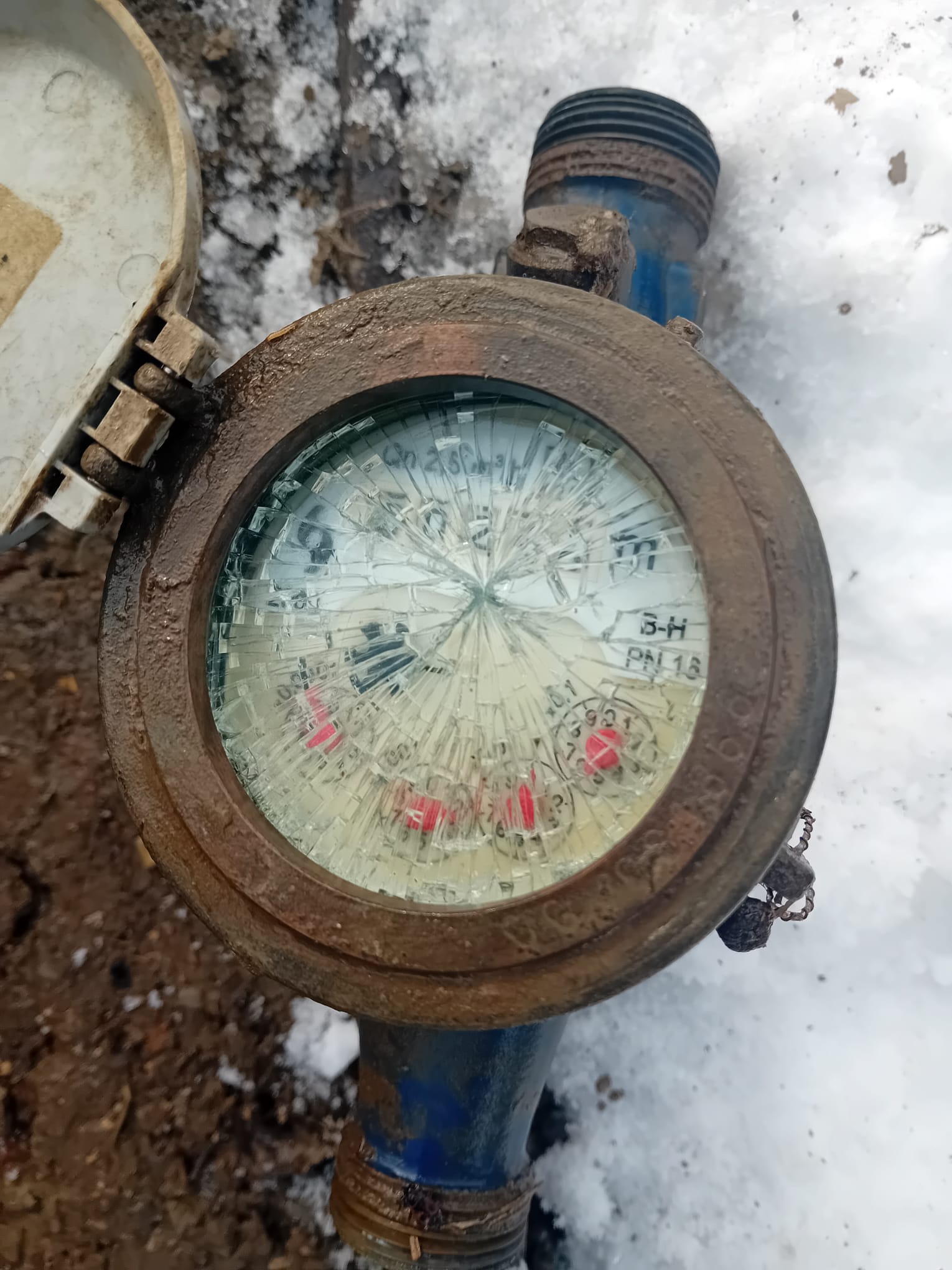 Zeci de sesizări la 991 din cauza înghețului