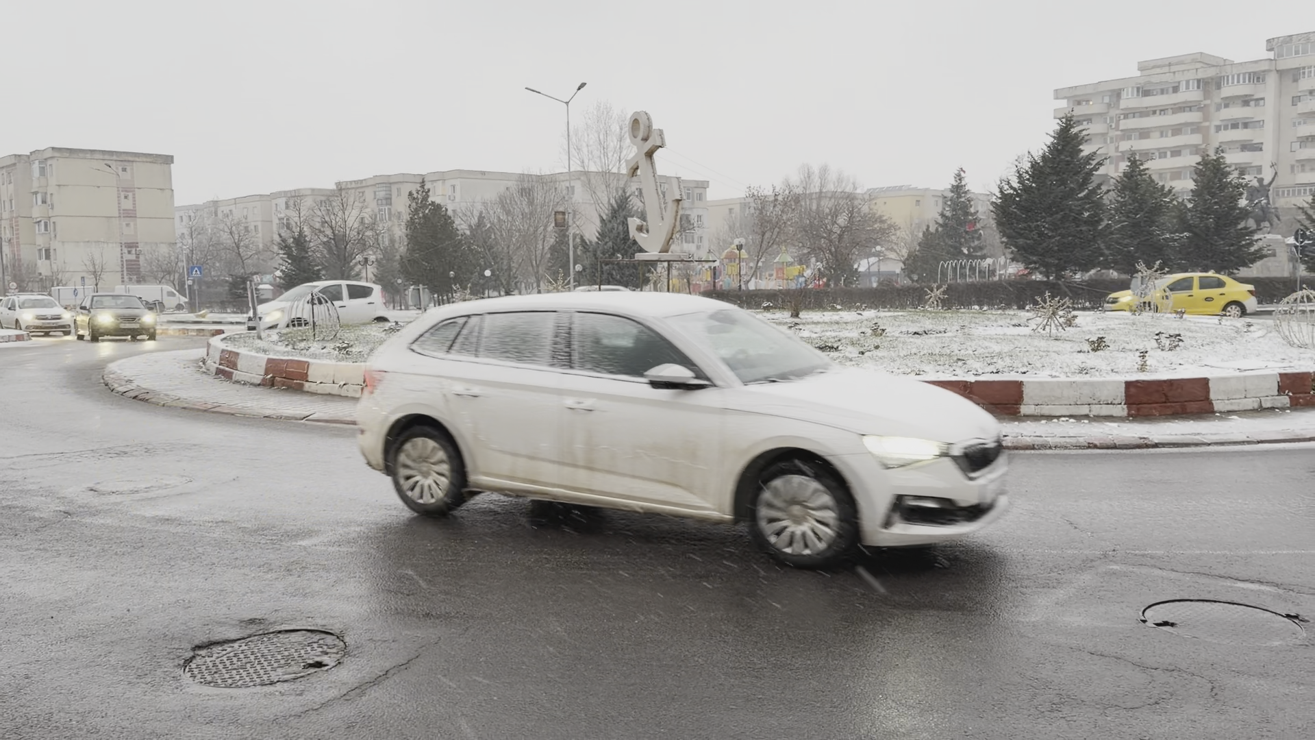 ATENȚIE LA CONDIȚIILE METEO NEFAVOREBILE