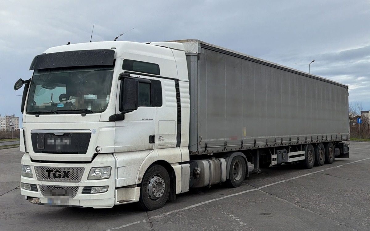 Trei cetățeni irakieni fără documente valabile pentru a călători în spațiul Schengen, depistați de polițiștii de frontieră giurgiuveni