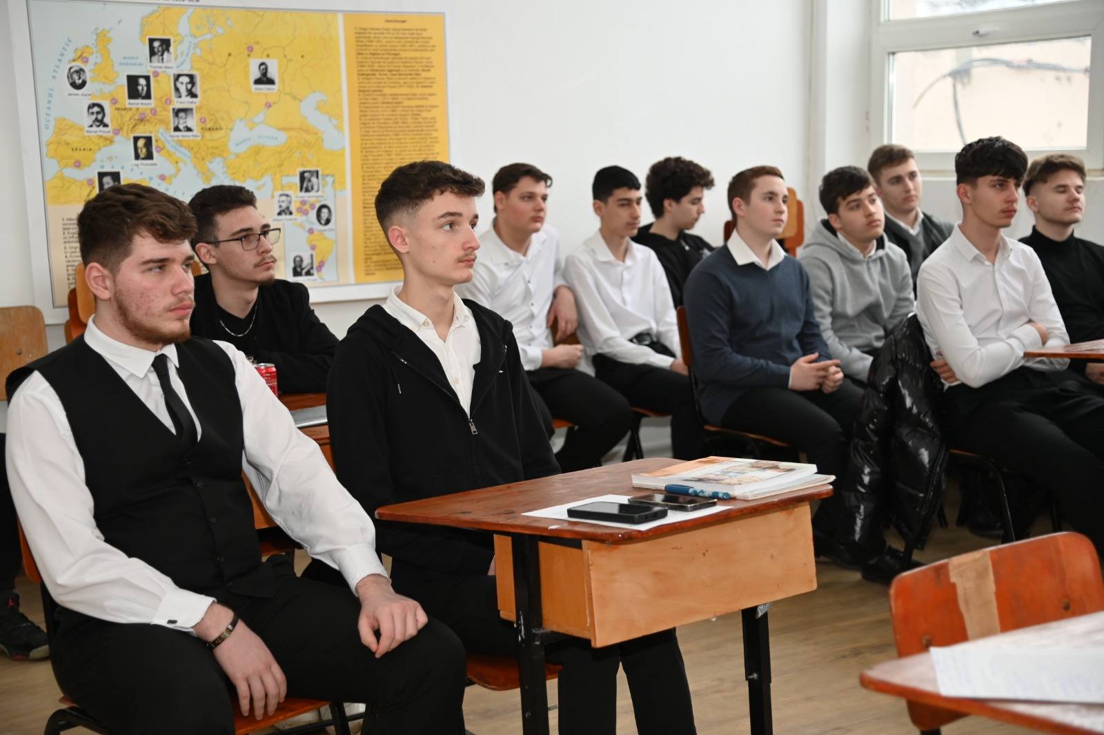EDUCAȚIA COPILULUI, O PRIORITATE PENTRU FAMILIE, PENTRU COMUNITATEA GIURGIUVEANĂ ȘI SOCIETATE