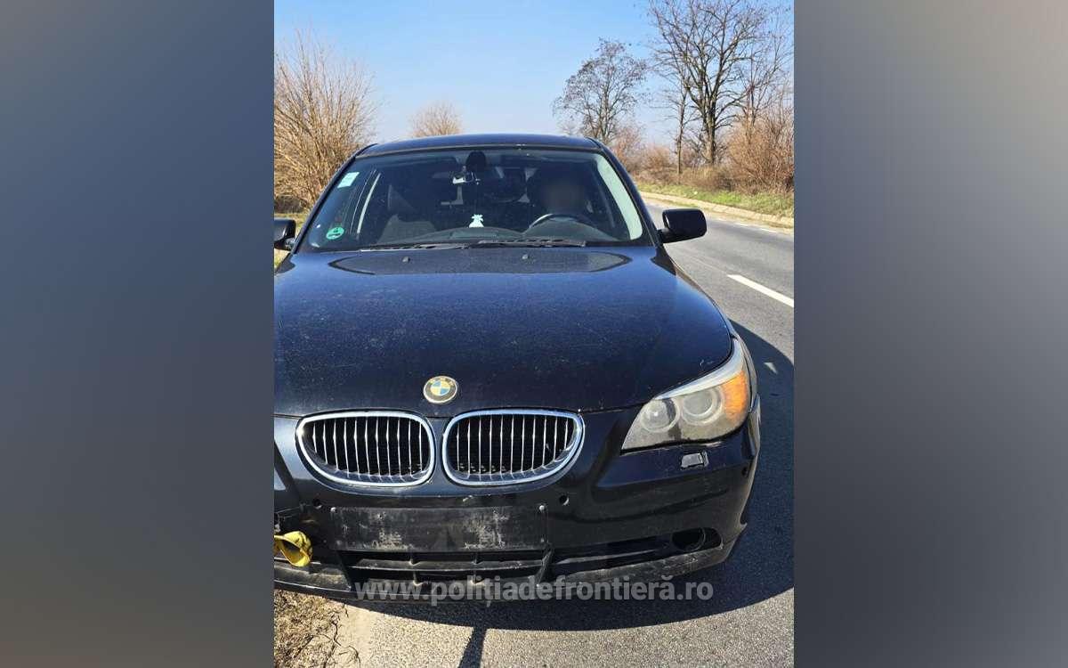 Autoturism neînmatriculat, depistat de polițiștii de frontieră din Bechet