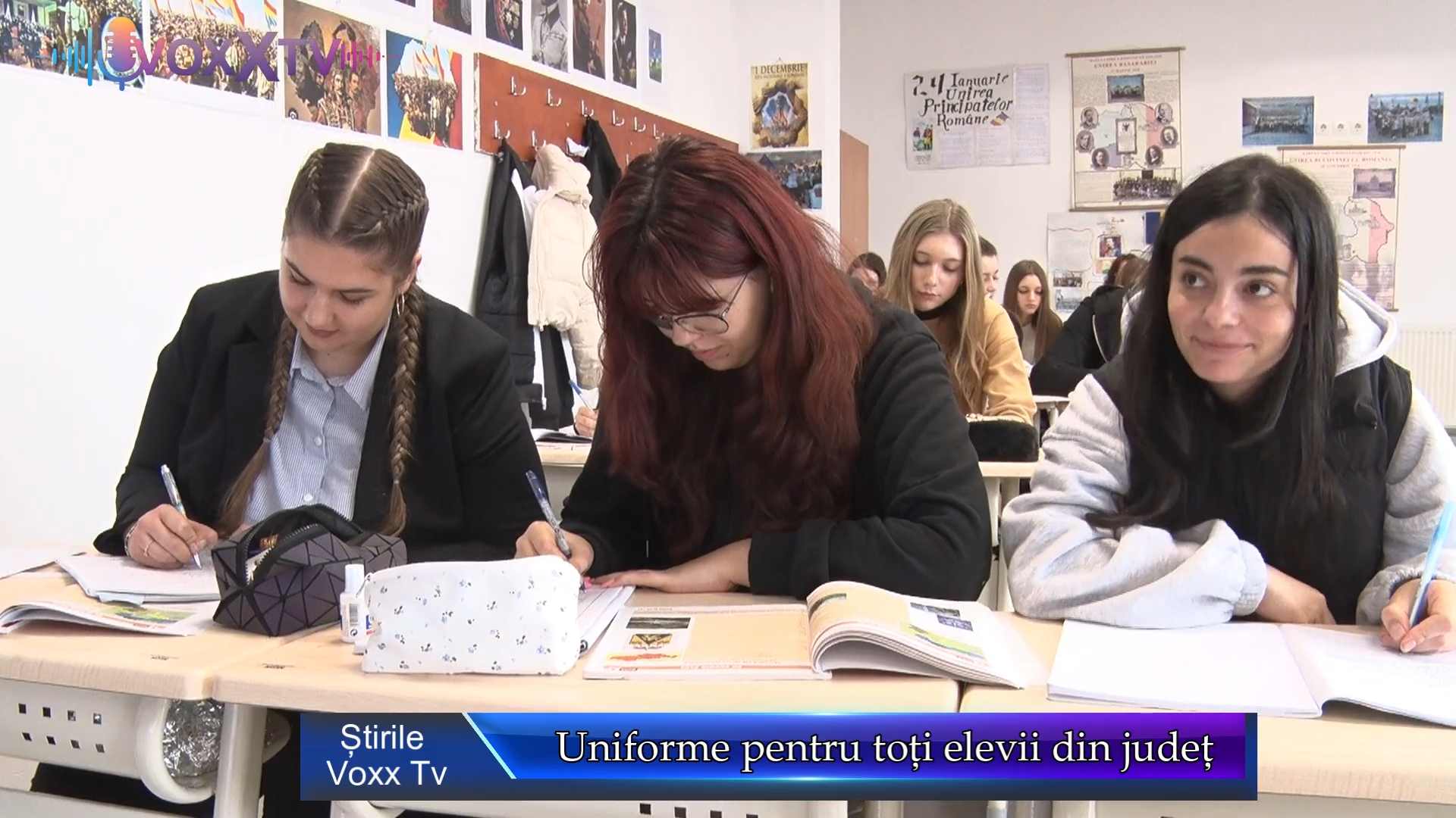 Uniforme pentru toți elevii din județ
