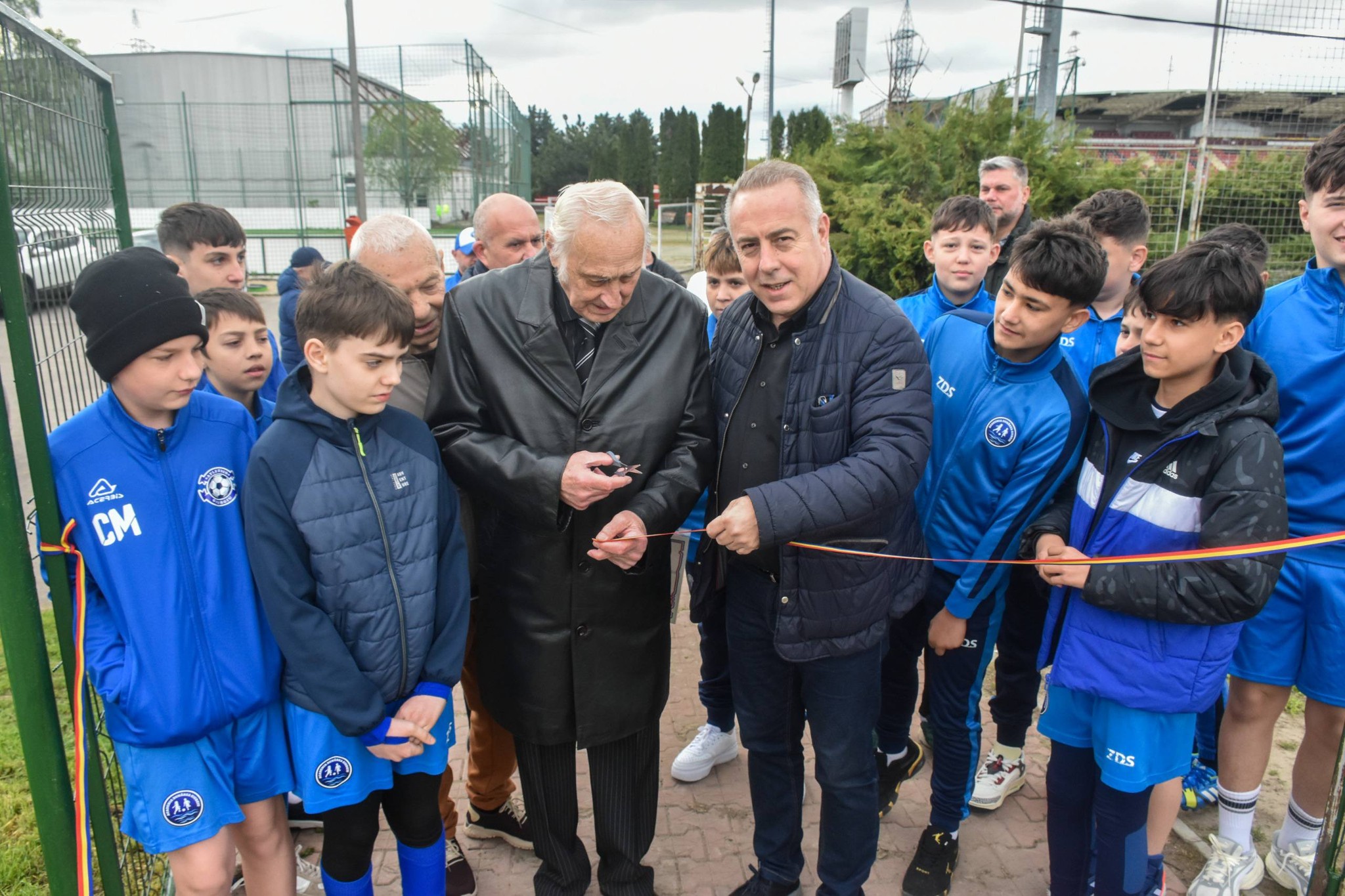 Terenul de antrenament din incinta Stadionului „Marin Anastasovici” poartă numele lui Narciz Coman